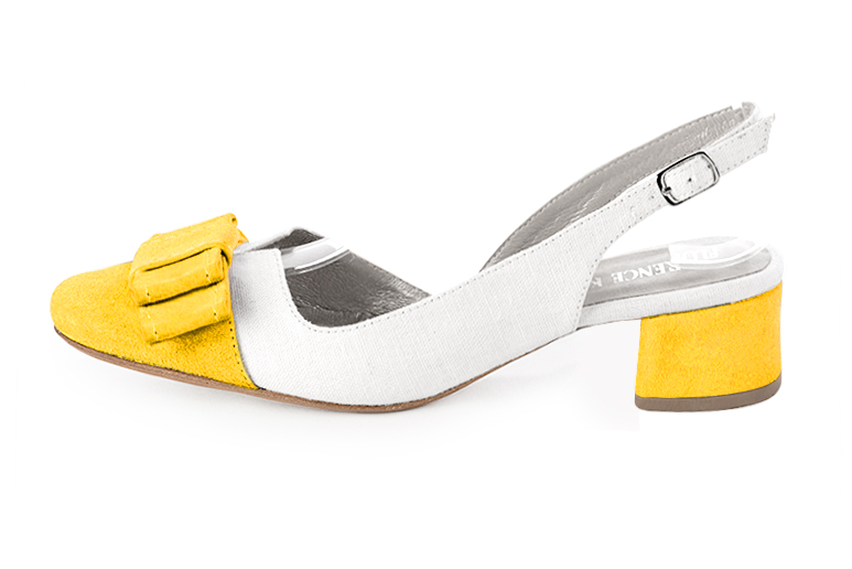 Yellow and pure white women's open back shoes, with a knot. Round toe. Low flare heels. Profile view - Florence KOOIJMAN